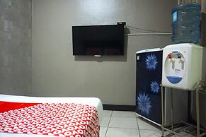 Capital O 3952 Hotel C 18 Cibaduyut