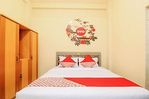 OYO 168 K-15 Residence