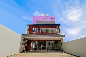 OYO 168 K-15 Residence