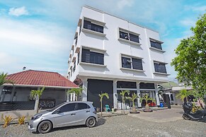 Super OYO Capital O 92096 Kuala Ulee Lheue Residence Syariah
