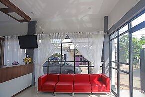 Super OYO Capital O 92096 Kuala Ulee Lheue Residence Syariah