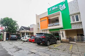 OYO 90193 D'waru Homestay Syariah