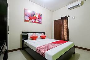 OYO 90193 D'waru Homestay Syariah
