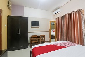 OYO 90193 D'waru Homestay Syariah