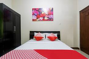 OYO 90193 D'waru Homestay Syariah
