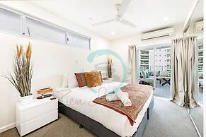 ZEN TREE BLOSSOM - 3BR Luxury Apartment