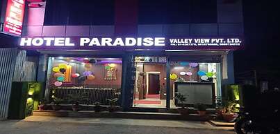 MeroStay  140 Hotel Paradise