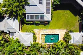 ZENHOUSE NIGHTCLIFF - 6BR Tropical Oasis