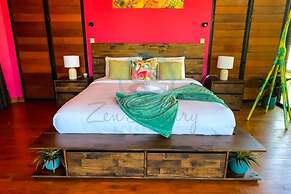 ZENHOUSE NIGHTCLIFF - 6BR Tropical Oasis