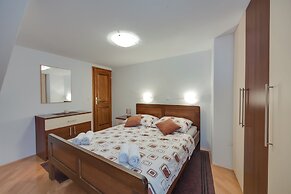 Holiday Home Ema