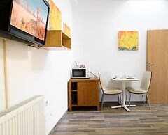 Treasure Home Apartment 1050