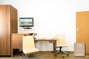 Treasure Home Apartment 1050