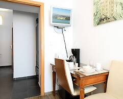 Treasure Home Apartment 1050