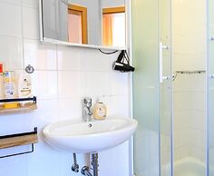 Treasure Home Apartment 1050