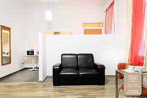 Treasure Home Apartment 1050