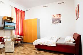 Treasure Home Apartment 1050