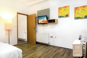 Treasure Home Apartment 1050