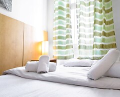 Treasure Home Apartment 1050