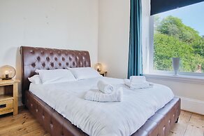 Pendine Manor - 9 Bedroom Manor House - Pendine