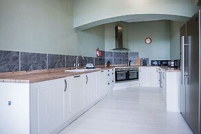 Pendine Manor - 9 Bedroom Manor House - Pendine