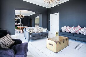 Pendine Manor - 9 Bedroom Manor House - Pendine