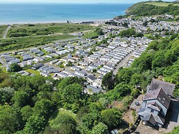 Pendine Manor - 9 Bedroom Manor House - Pendine