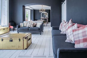 Pendine Manor - 9 Bedroom Manor House - Pendine