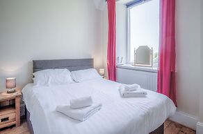 Pendine Manor - 9 Bedroom Manor House - Pendine