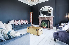 Pendine Manor - 9 Bedroom Manor House - Pendine