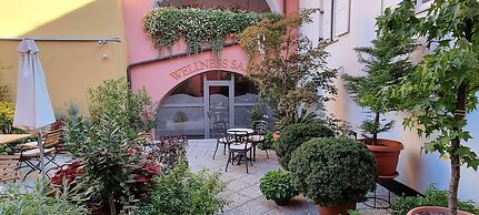 Hotel Mitra
