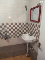 iROOMZ Hotel Diamond Park