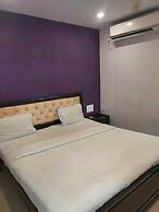 iROOMZ Hotel Diamond Park