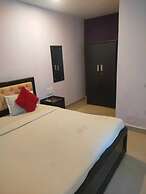 iROOMZ Hotel Diamond Park