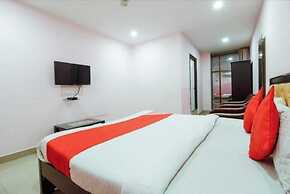 iROOMZ Hotel Diamond Park