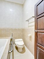 Super OYO 3261 Hotel Ratu