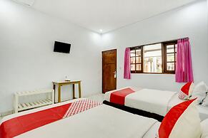 Super OYO 3261 Hotel Ratu