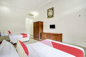 Super OYO 3261 Hotel Ratu