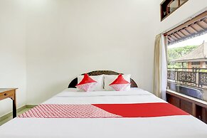 Super OYO 3261 Hotel Ratu