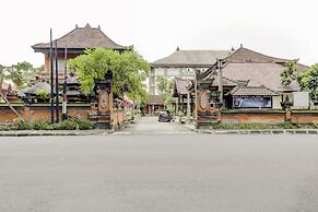 Super OYO 3261 Hotel Ratu