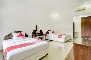 Super OYO 3261 Hotel Ratu
