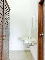 Super OYO 3261 Hotel Ratu