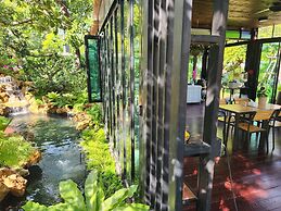 Baan Nern Khao Resort