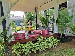 Baan Nern Khao Resort
