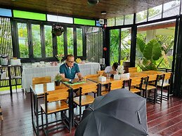 Baan Nern Khao Resort