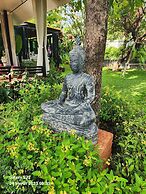 Baan Nern Khao Resort