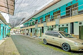 SPOT ON 92400 Dhaha Penginapan House Syariah