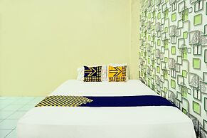 SPOT ON 92400 Dhaha Penginapan House Syariah