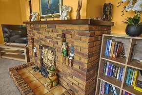 Charming 3-bed House Sleeps 6 in Rural Setting