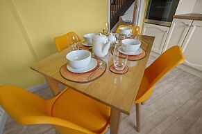 Charming 3-bed House Sleeps 6 in Rural Setting