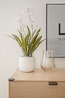 Liiiving - Crystal Palace Apartment